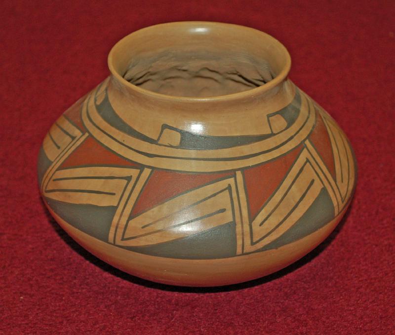 Pot with Red & Black Motif