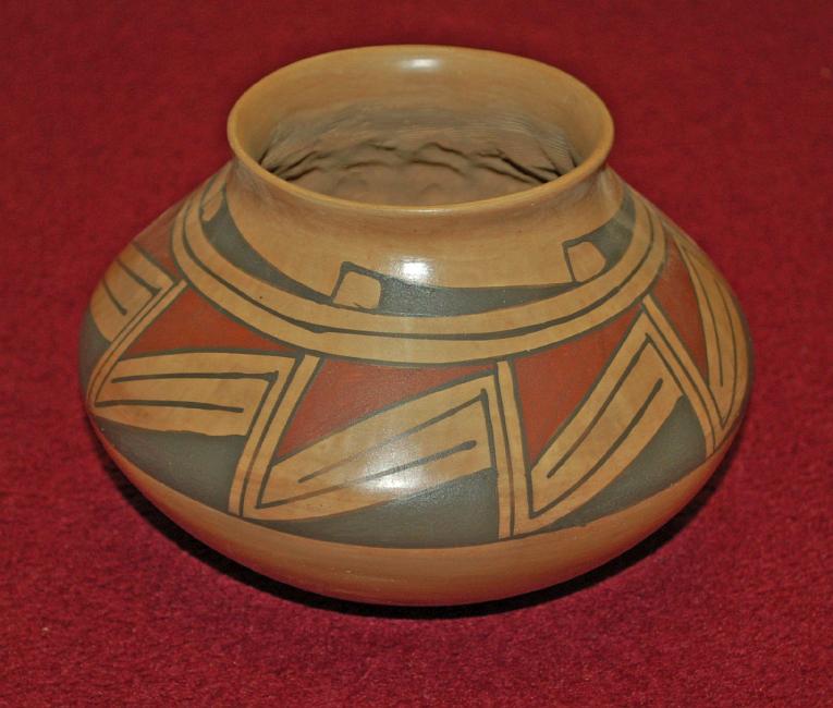 Pot with Red & Black Motif